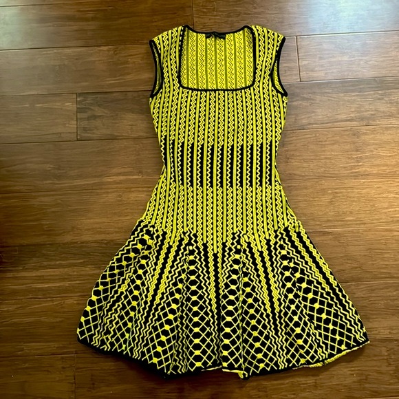 NWOT RVN Chevron Jacquard Square Neck Flare Skater Dress Black Yellow Women’s M - Picture 2 of 10